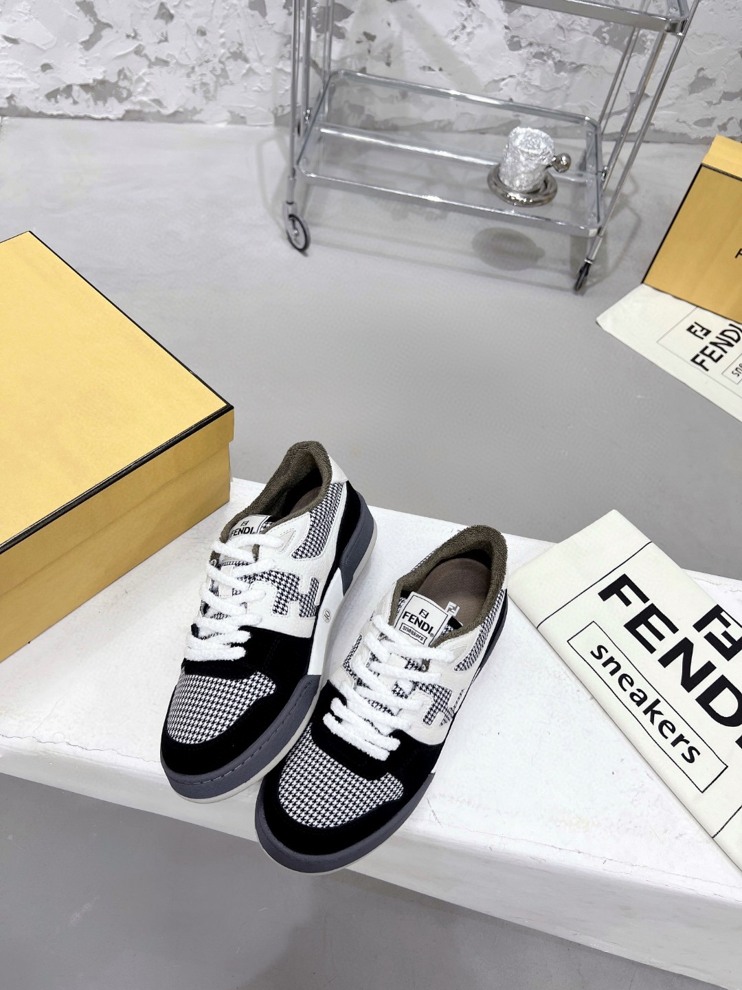 F**di FD F**di Match Low Tops Sneakers Black For Women