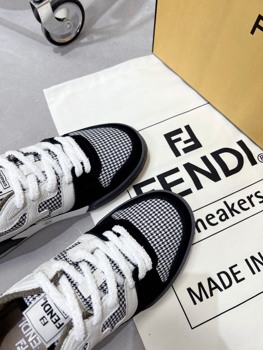 F**di FD F**di Match Low Tops Sneakers Black For Women
