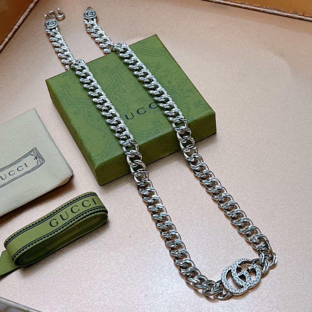 Gvc*1 Necklace Chain Silver