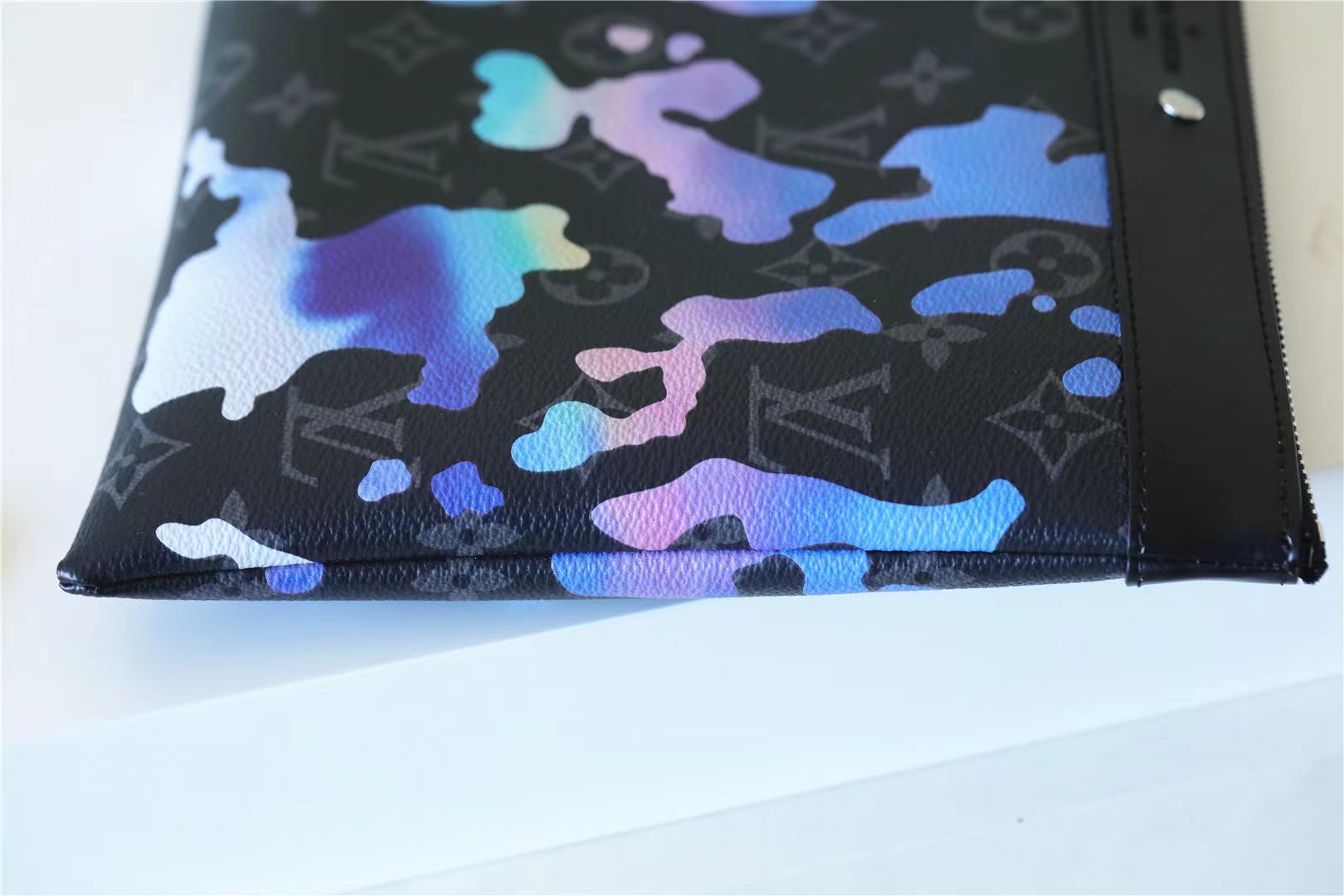 Pochette To Go Monogram Eclipse Canvas Black For Men 11.8in/30cm M81848