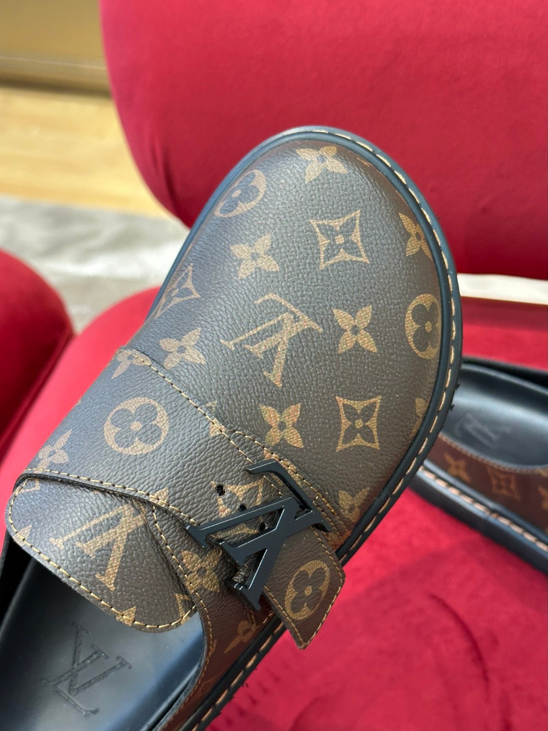 L0vis Vvtt0n LV Easy Mule Monogram Canvas Brown For Men