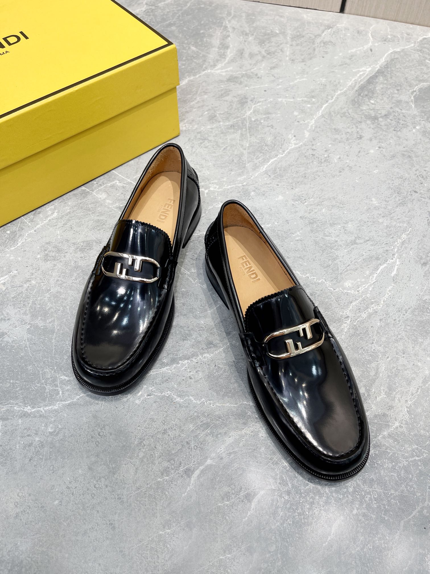 F**di FD O’Lock Loafers Black For Men 7D1557AK1TF0ABB
