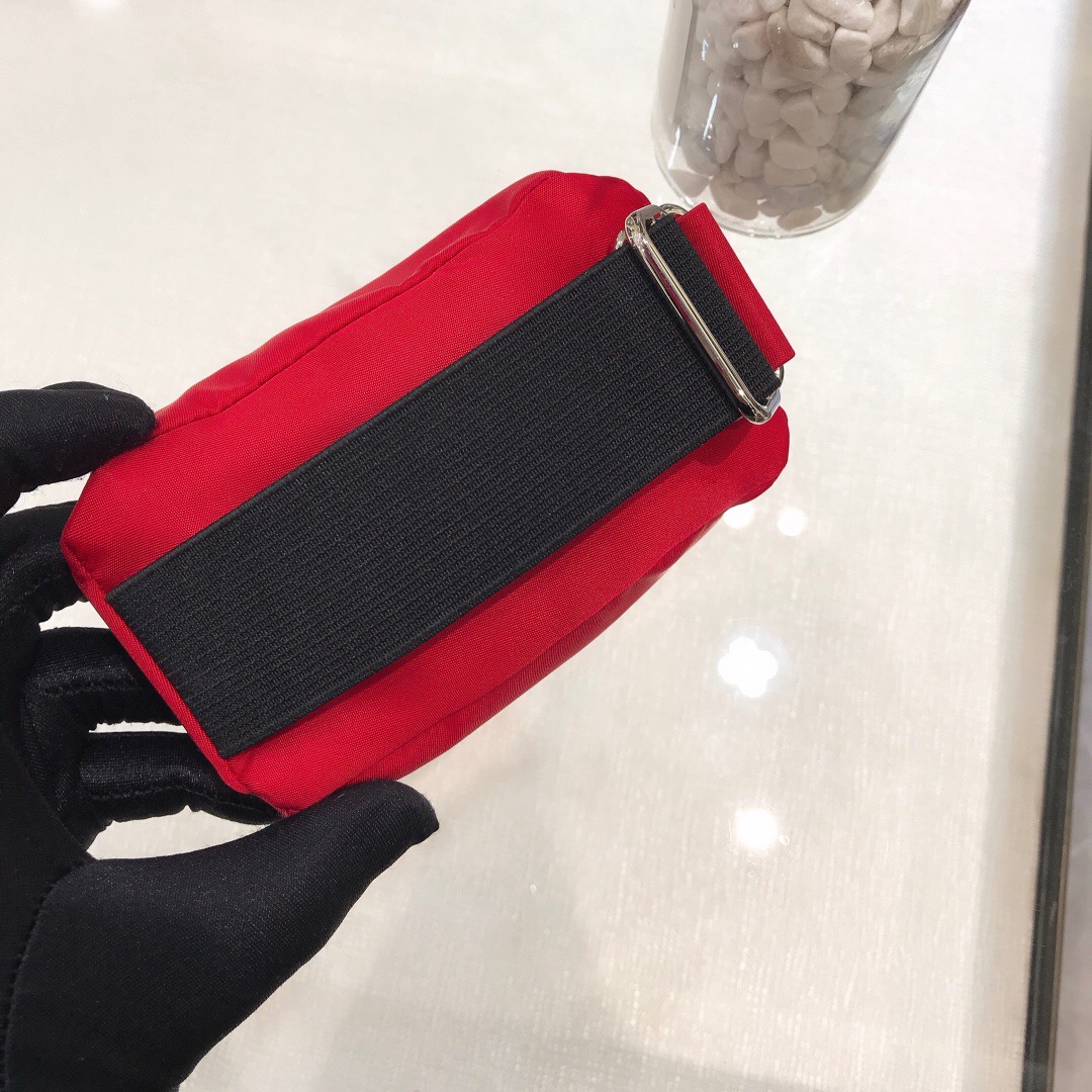 Pra*a Nylon Wristlet Clutch Bag Black/Pink/Red For Women 5.1 in/ 13 cm 2TT095_D02_F0002