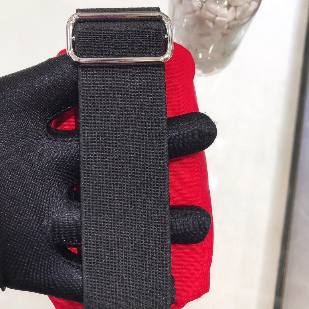 Pra*a Nylon Wristlet Clutch Bag Black/Pink/Red For Women 5.1 in/ 13 cm 2TT095_D02_F0002