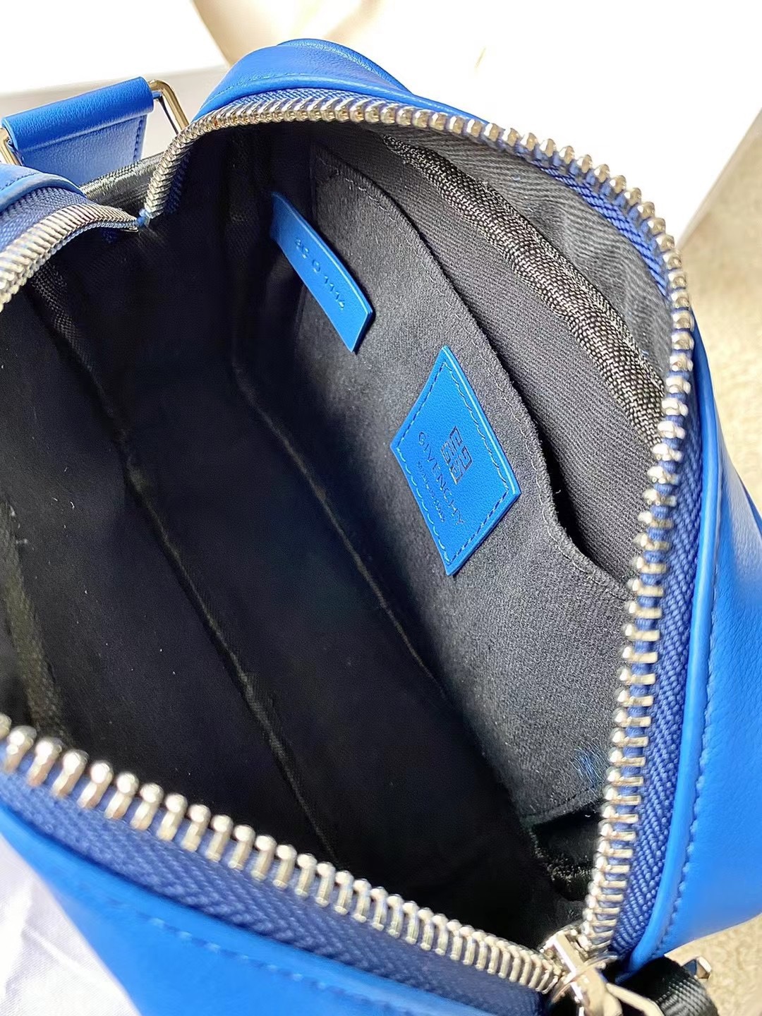 Givenchy Camera Bag Blue/Black/Yellow For Women‎ 7.75in/19.7cm GIV158073