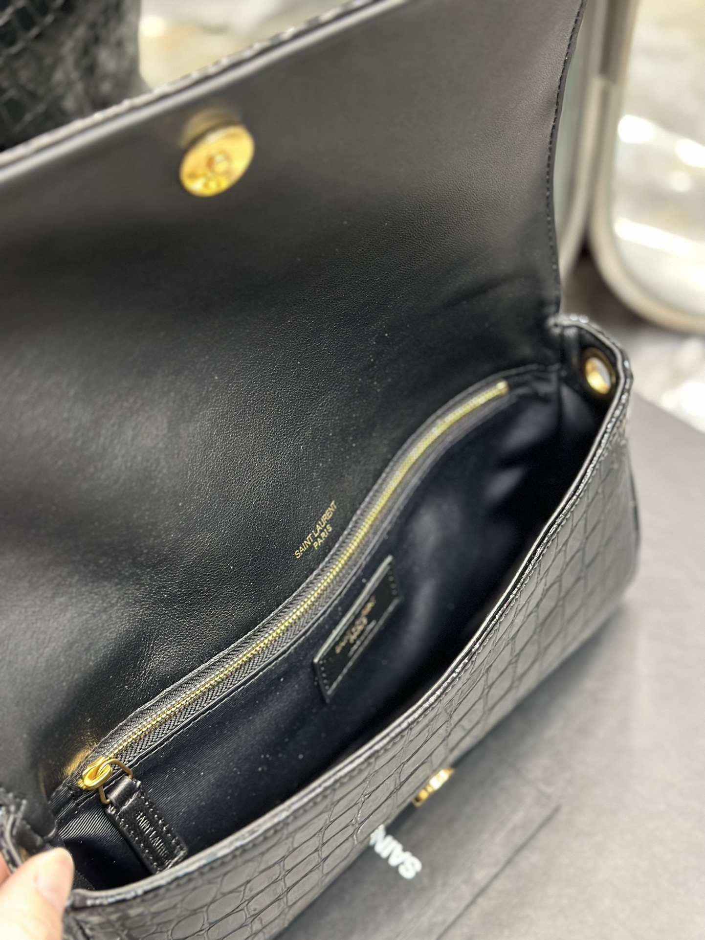 Sa1nt Lau*nt Cassandre Phone Holder Black For Women‎ 10.2in/26cm