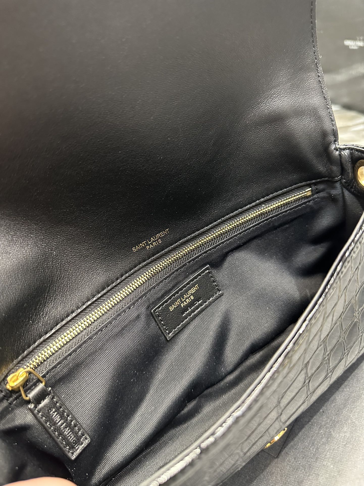 Sa1nt Lau*nt Cassandre Phone Holder Black For Women‎ 10.2in/26cm