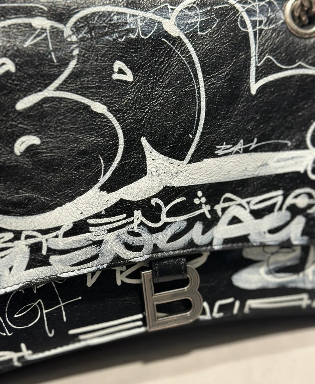 Ba1en*iaga Crush Old School Bag Black For Women‎ 12.2in/30.9cm