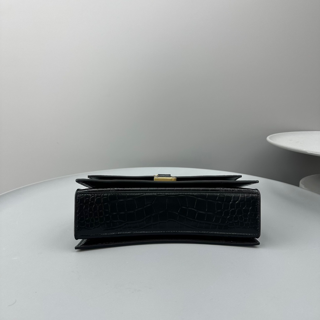 Ba1en*iaga Crush Small Chain Bag Black/White For Women‎ 9.8in/25cm 716351210IX1000