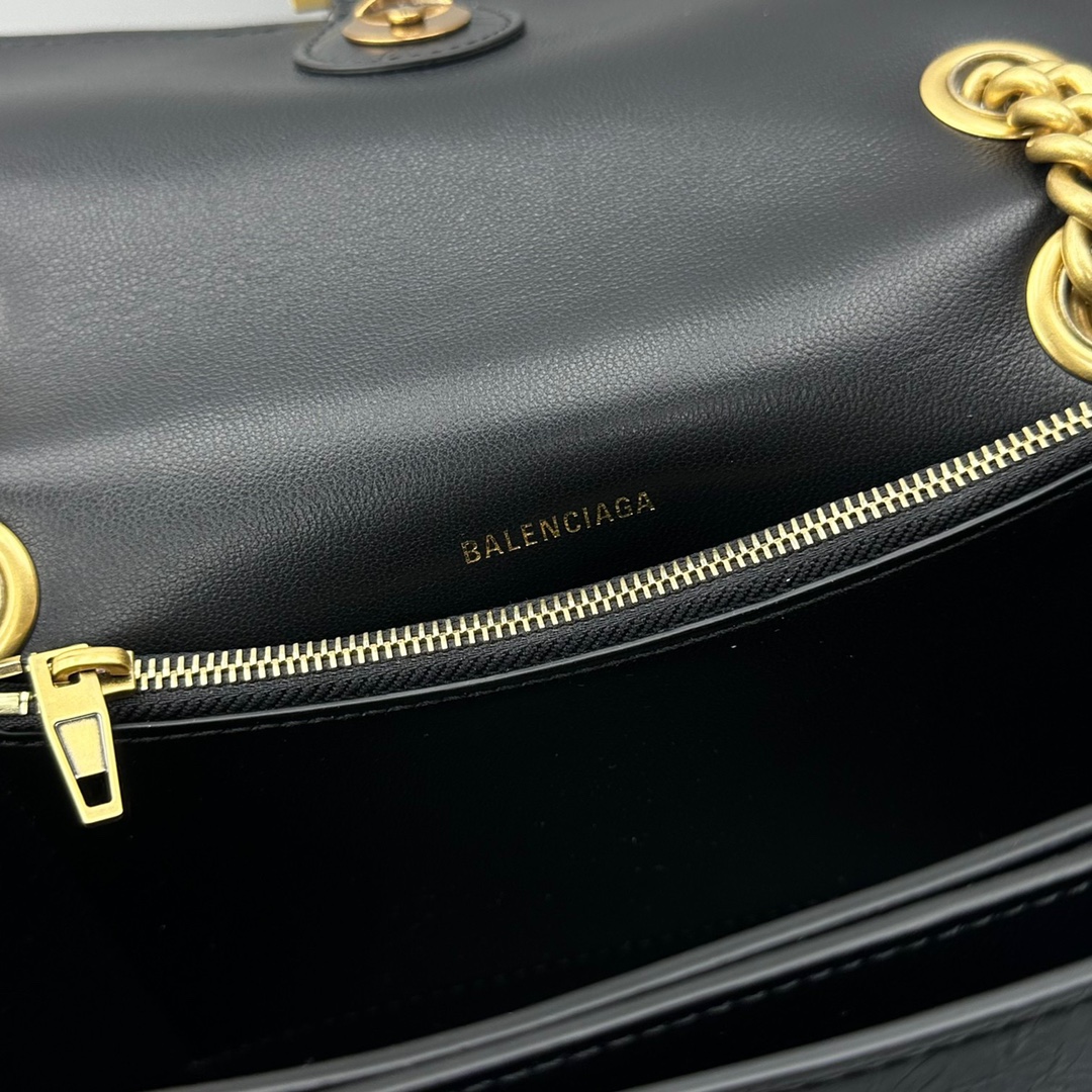 Ba1en*iaga Crush Small Chain Bag Black For Women‎ 9.8in/25cm 716351210IT1000