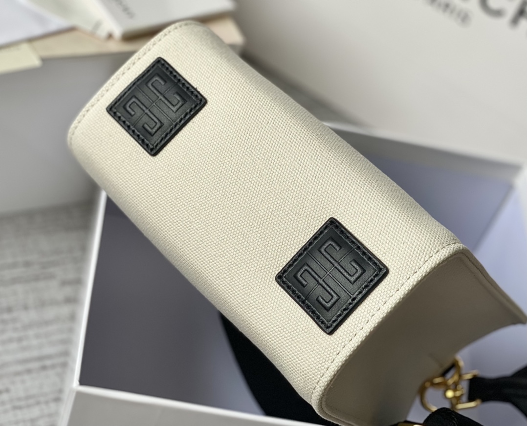 Givenchy Mini G Tote Shopping Bag Black/Beige For Women‎ 7.5in/19cm BB50N0B1F1-001