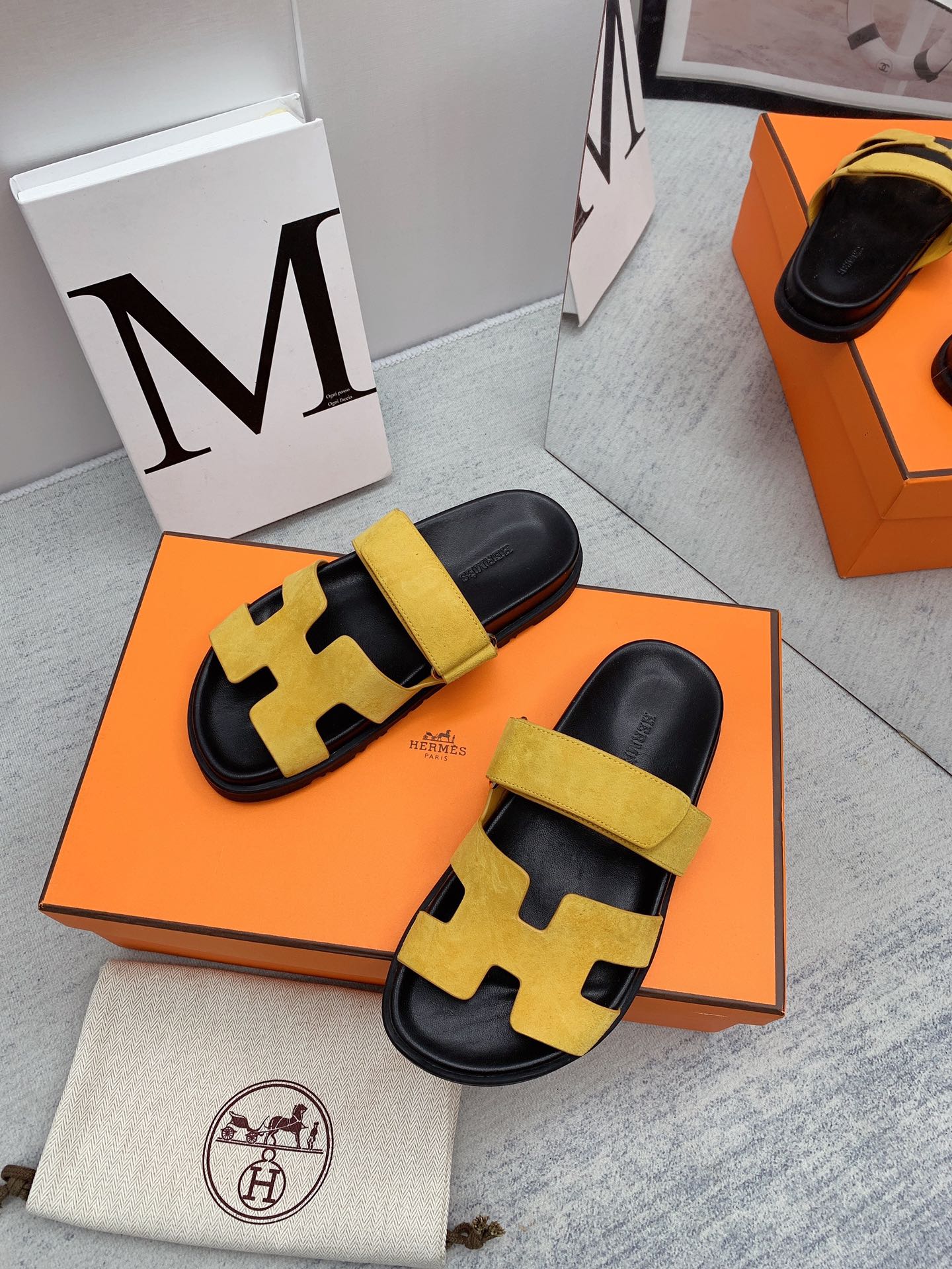 H**me5 Chypre Sandal Yellow For Men