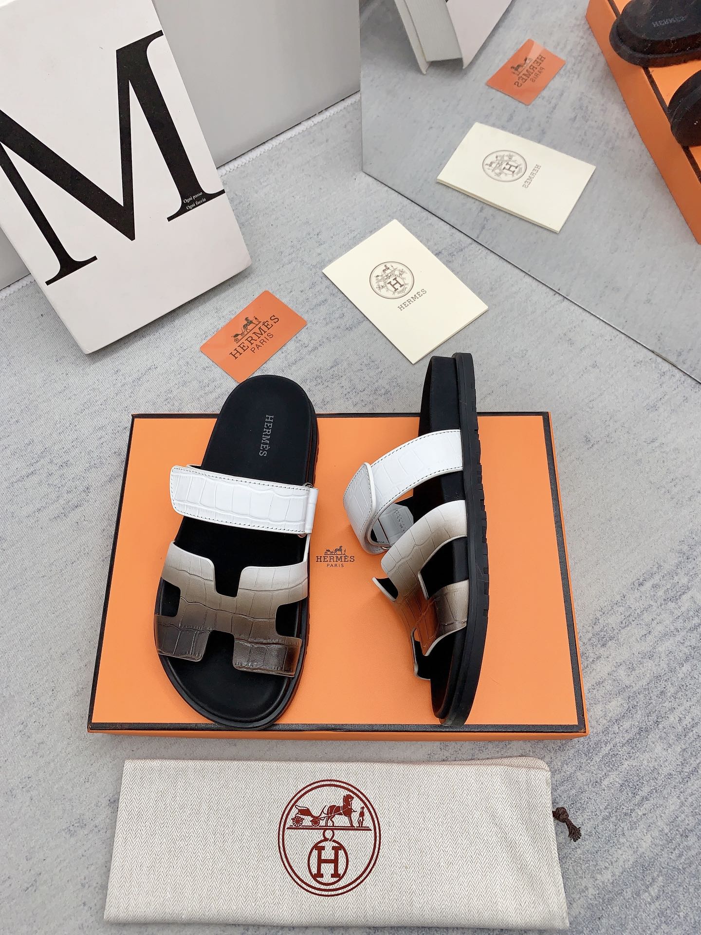 H**me5 Chypre Sandal White For Men