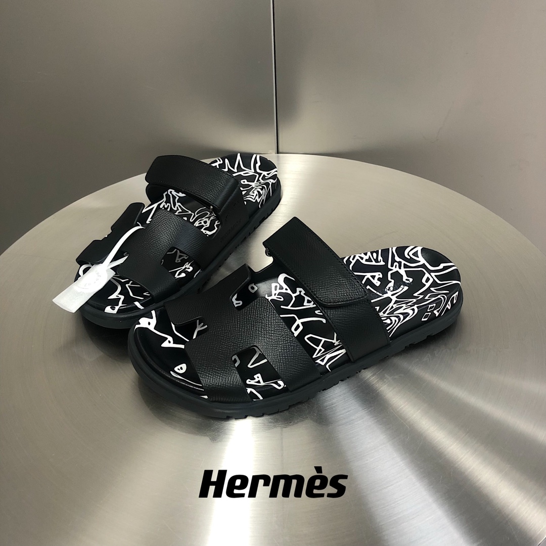 H**me5 Chypre Sandal Black For Men