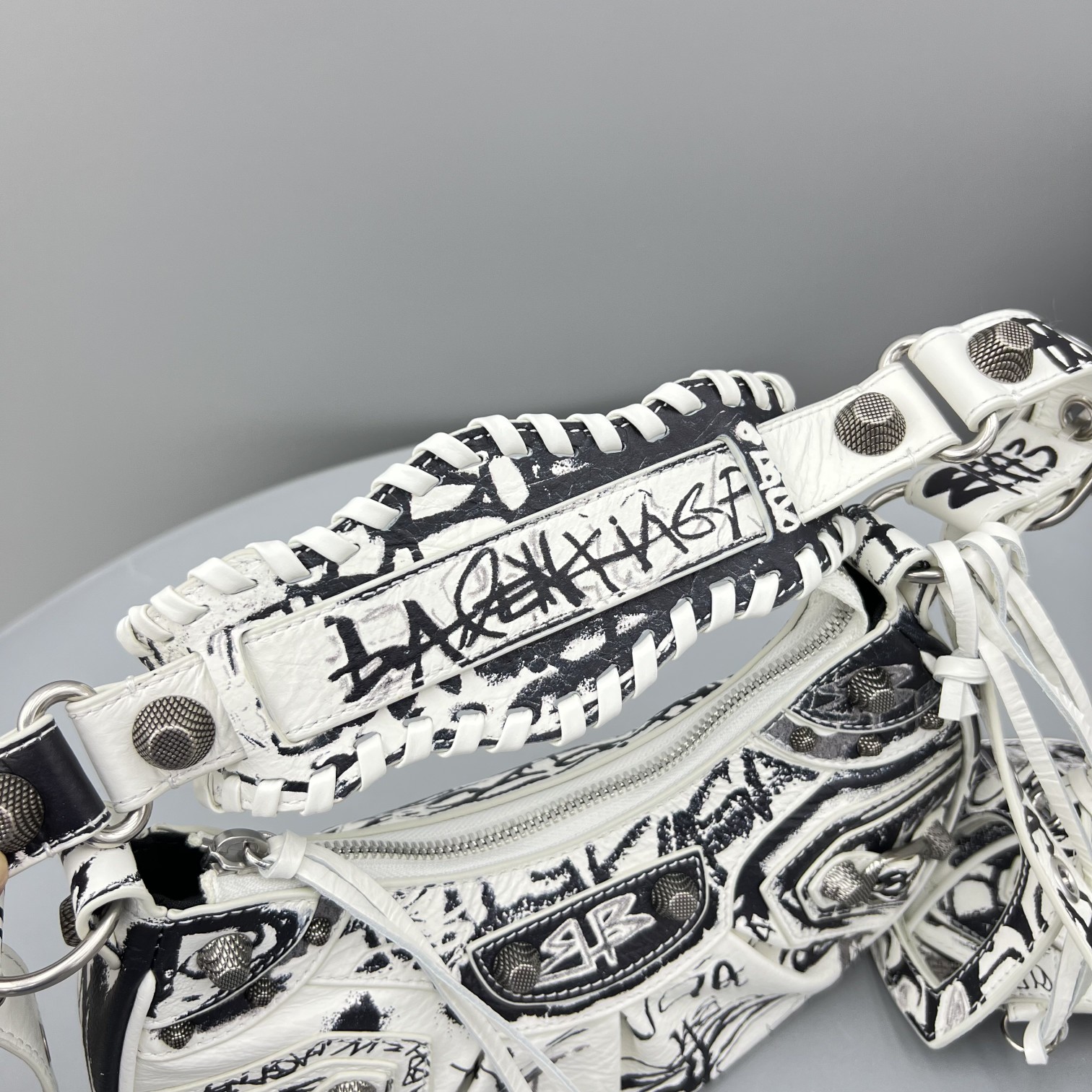 Ba1en*iaga Le Cagole XS Shoulder Bag Black/White For Women‎ 10.2in/25.9cm