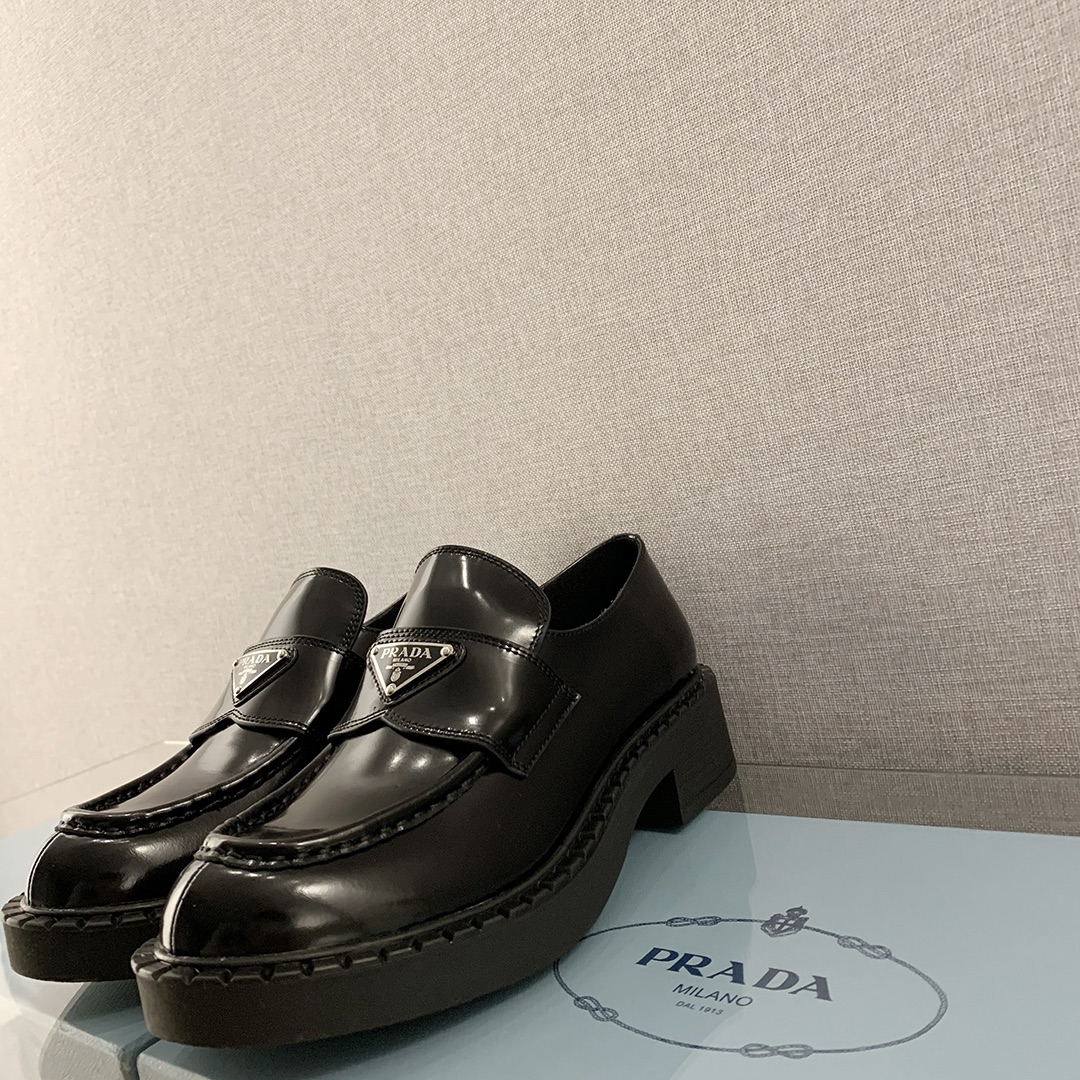 Pra*a Chocolate Patent Loafers Black For Women 1.9 in/ 5cm 1D246M_JHR_F0002_F_B050