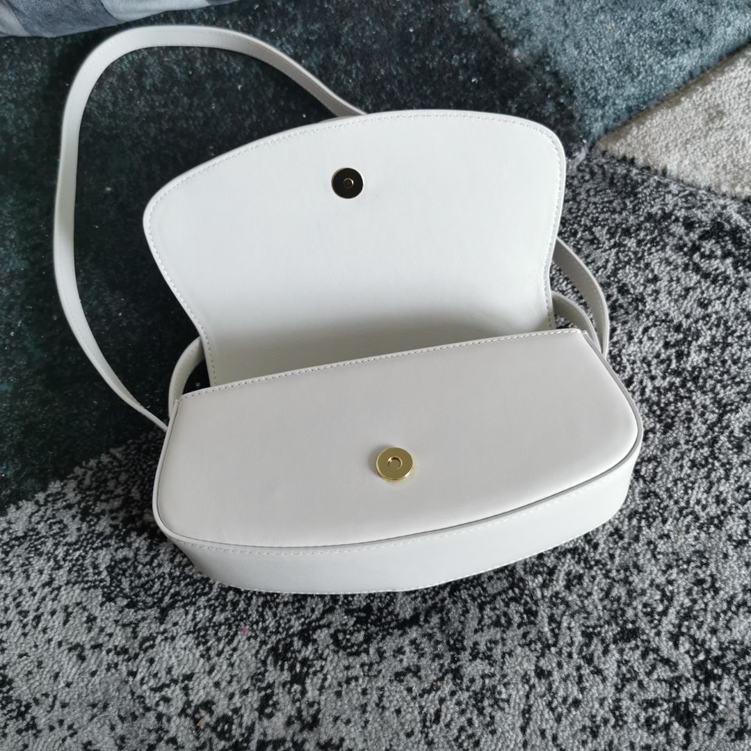 Ce1i*e Clutch On Strap Tabou In Triomphe Smooth White/Brown/Black For Women‎ 7in/18cm 10I593DQ1.01CK