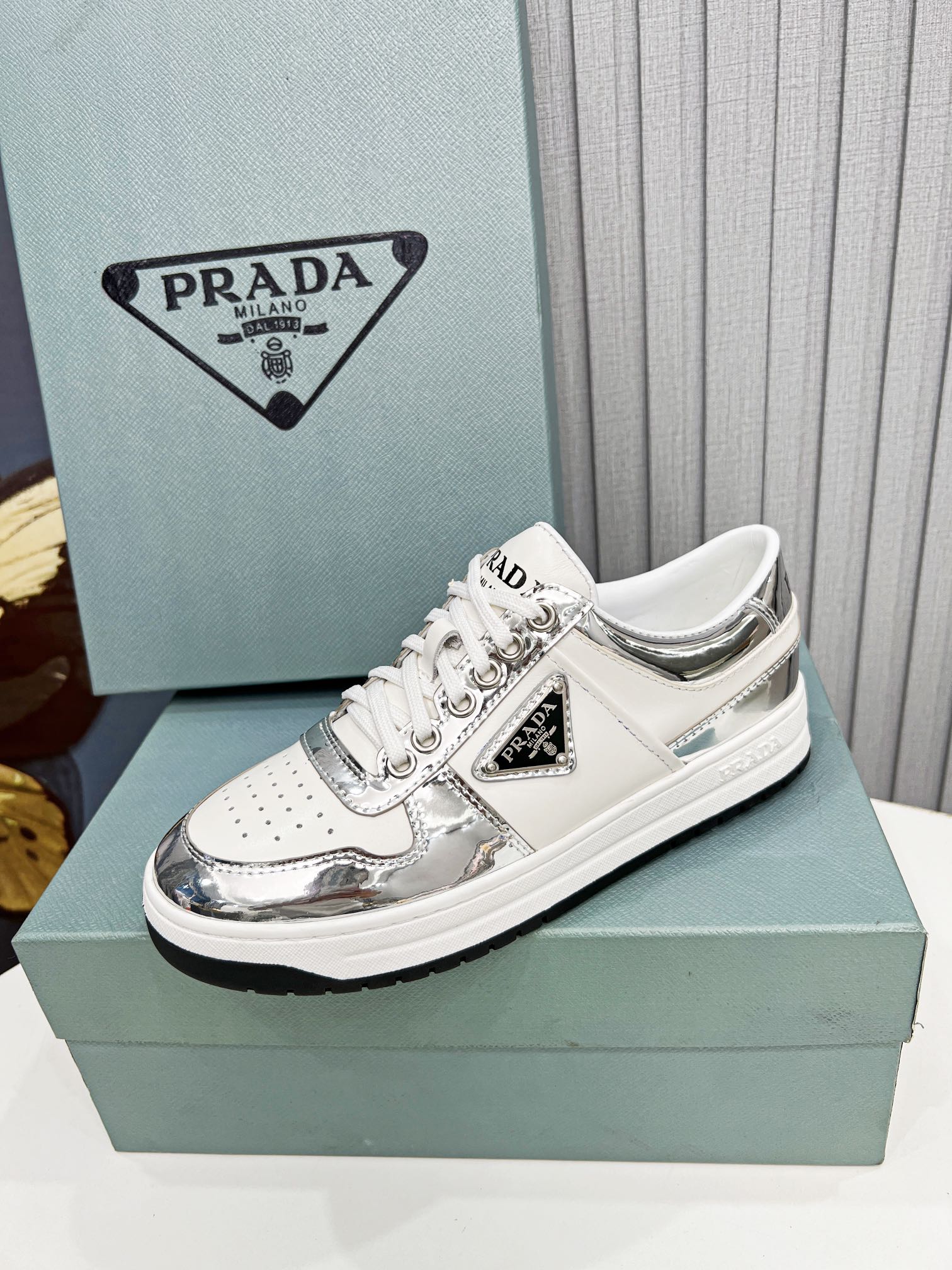 Pra*a Downtown Metallic Sneakers White For Women 1.2 in/ 3 cm