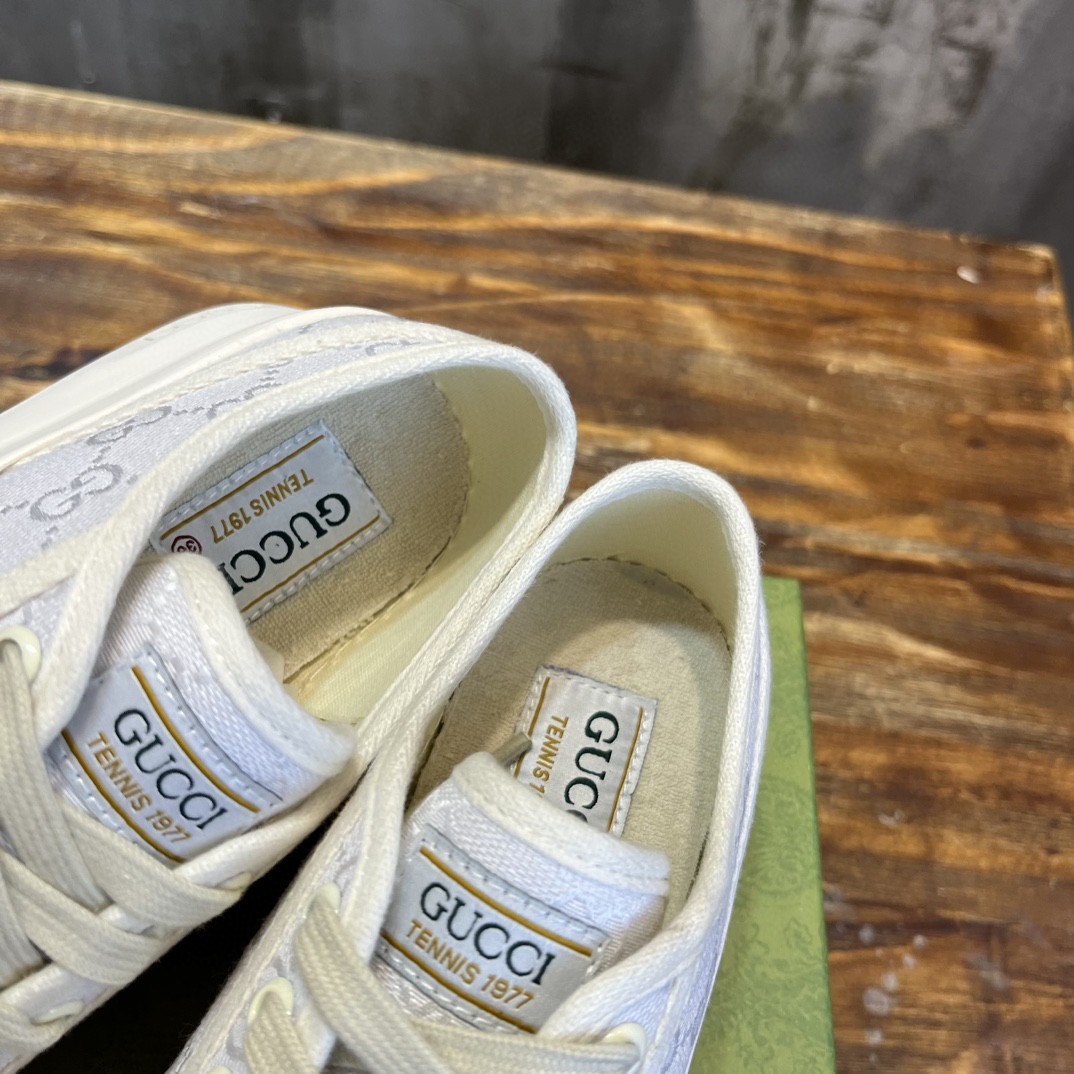 Gvc*1 Low-Cut Sneaker Light Blue For Women