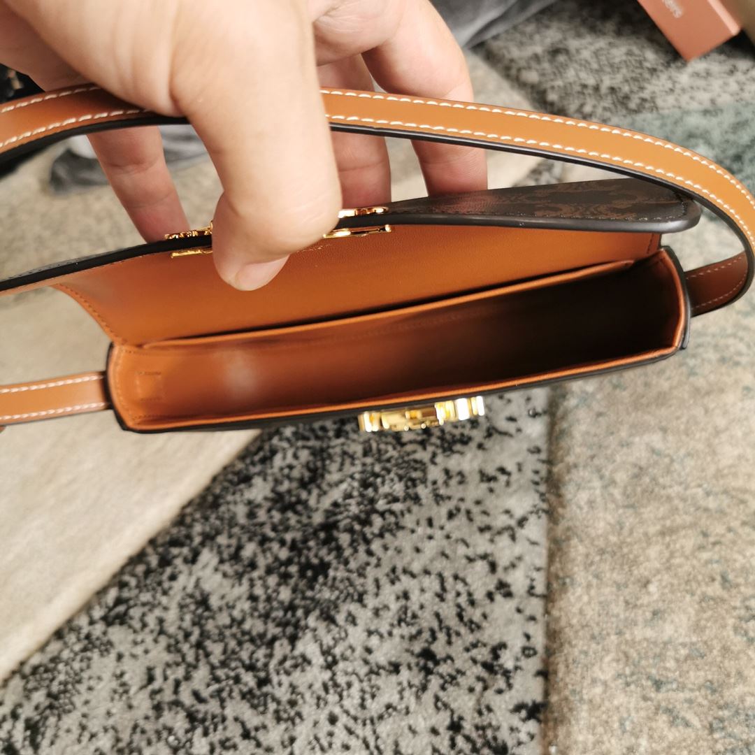 Ce1i*e Triomphe Shoulder Bag In Canvas Brown/ Light Yellow/White For Women‎ 8in/20cm 194142CUZ.04LU