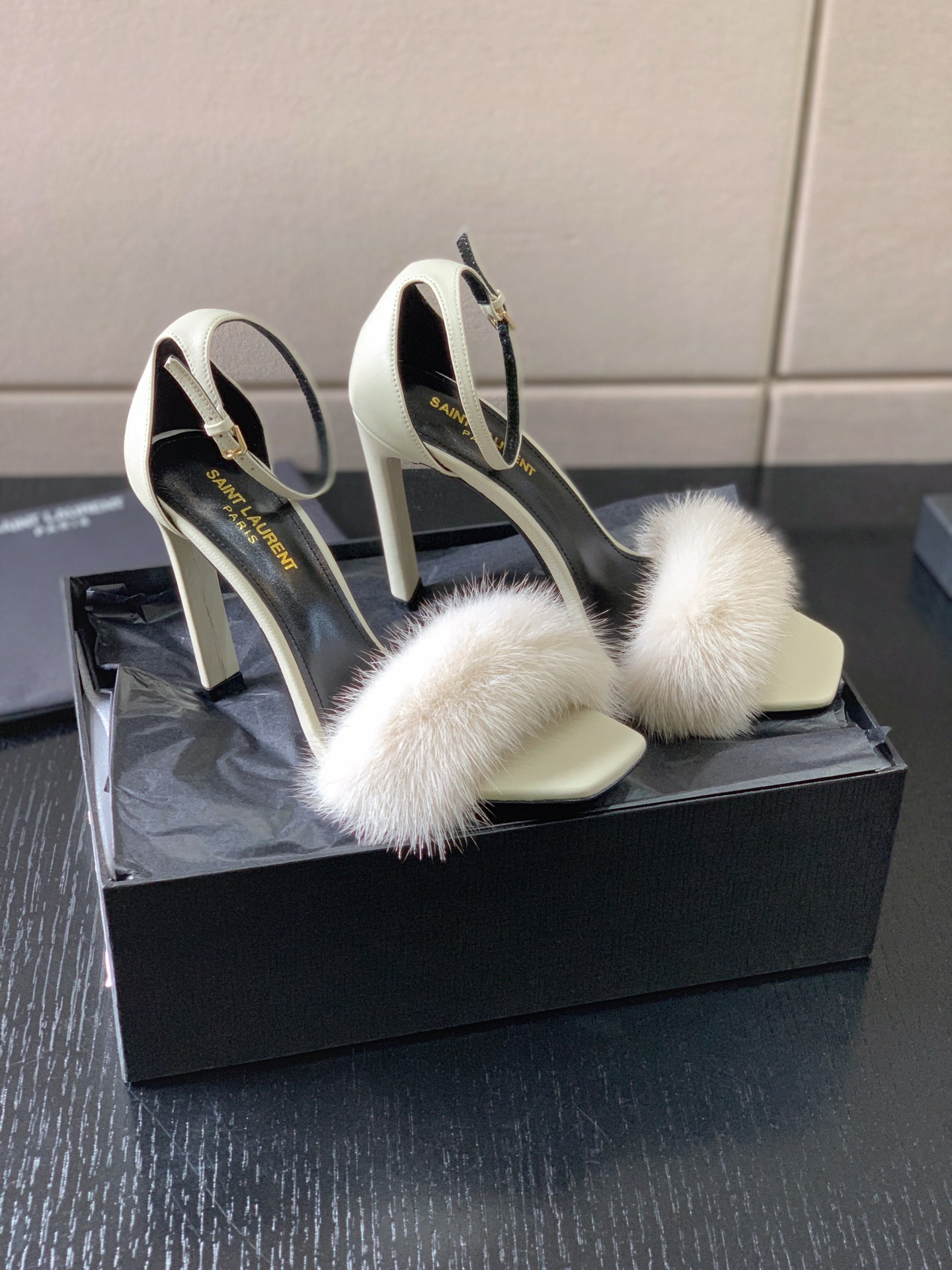 Sa1nt Lau*nt Bea Ankle Strap Sandals White For Women