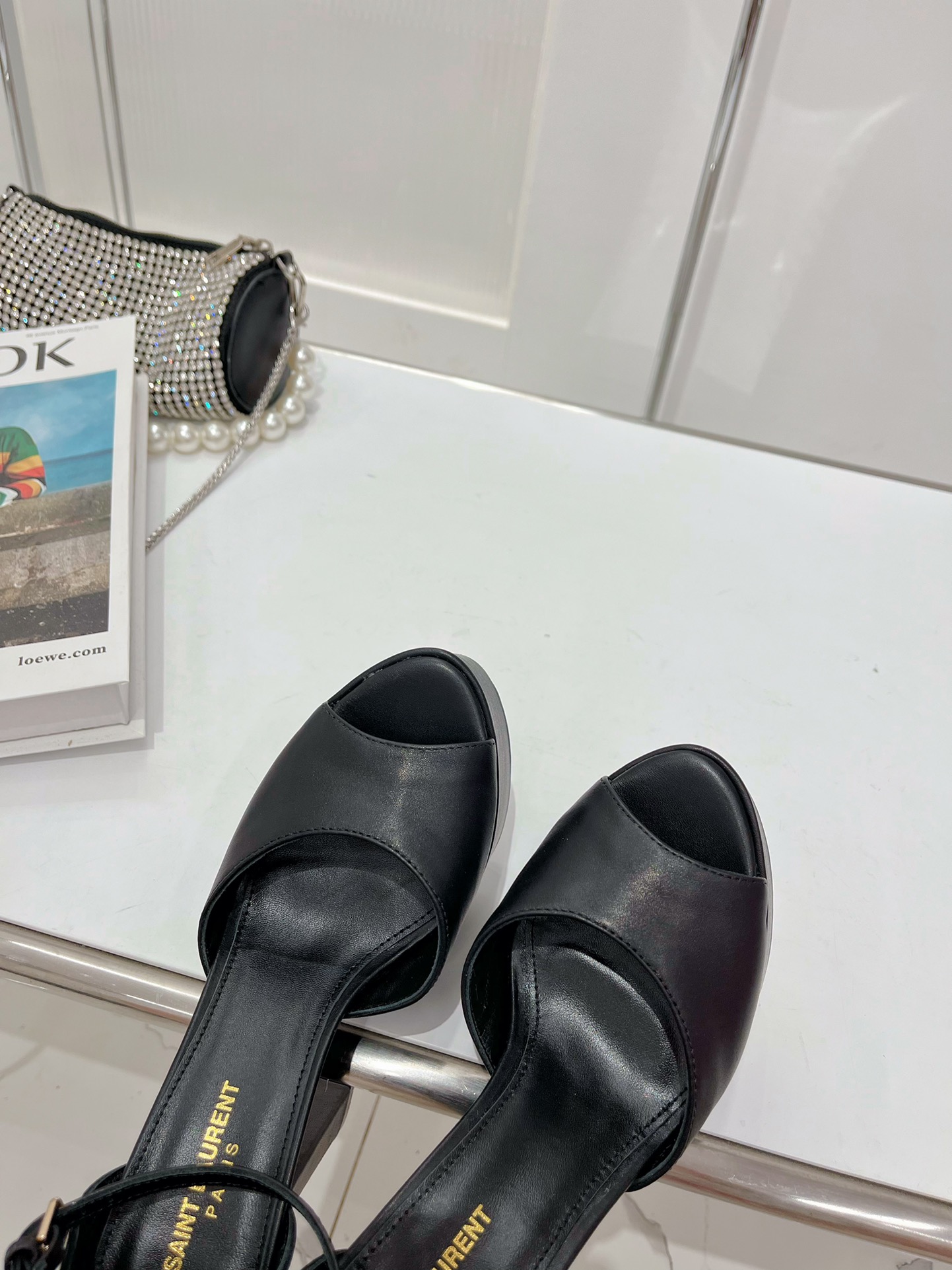 Sa1nt Lau*nt Jodie Platform Sandals In Smooth Black For Women 716402GVOAB1000