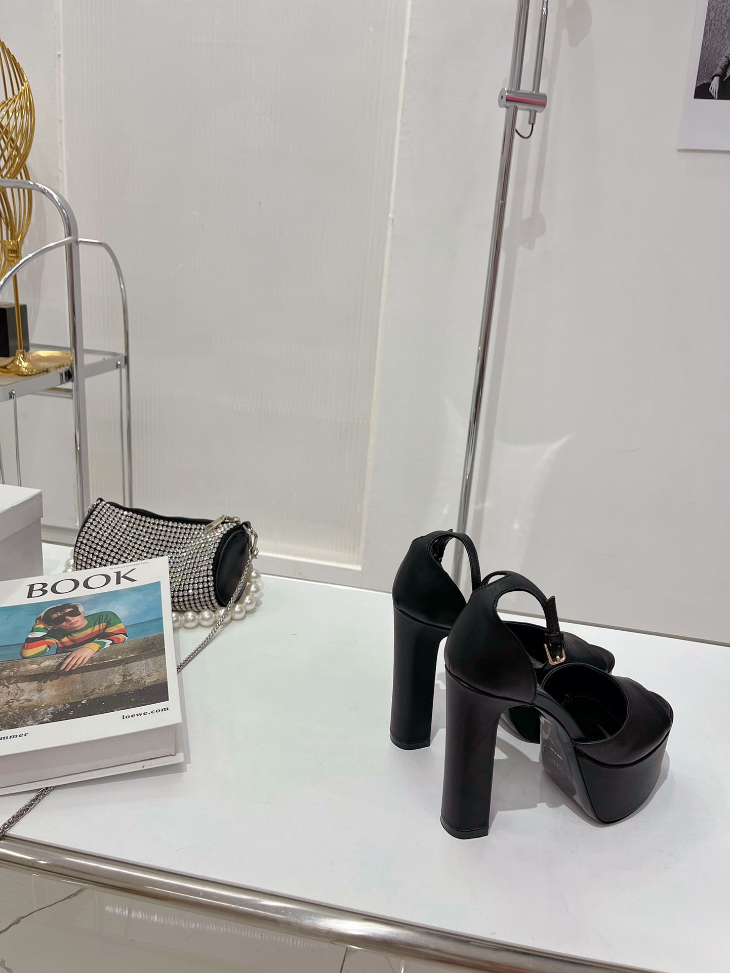 Sa1nt Lau*nt Jodie Platform Sandals In Smooth Black For Women 716402GVOAB1000