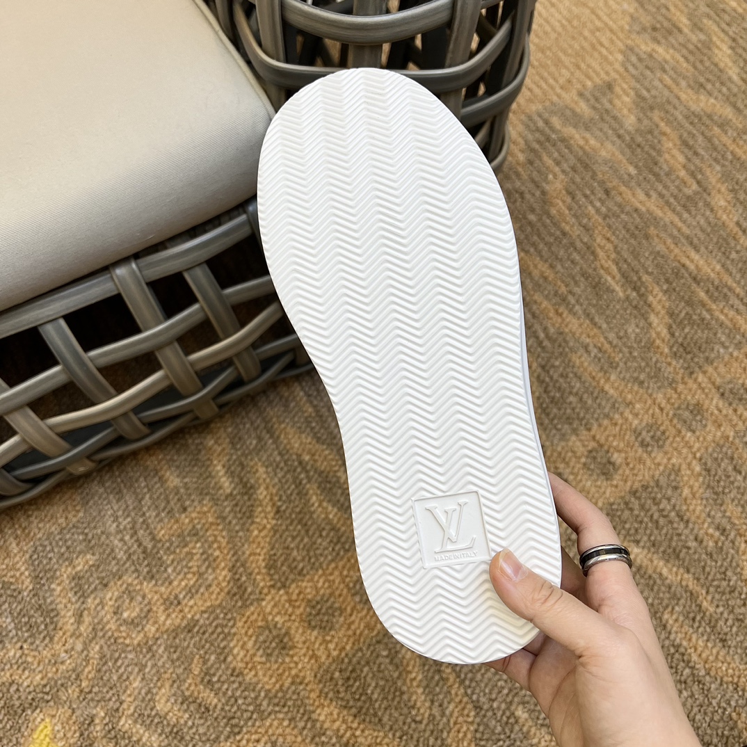 L0vis Vvtt0n Beverly Hills Slip On Brown For Men