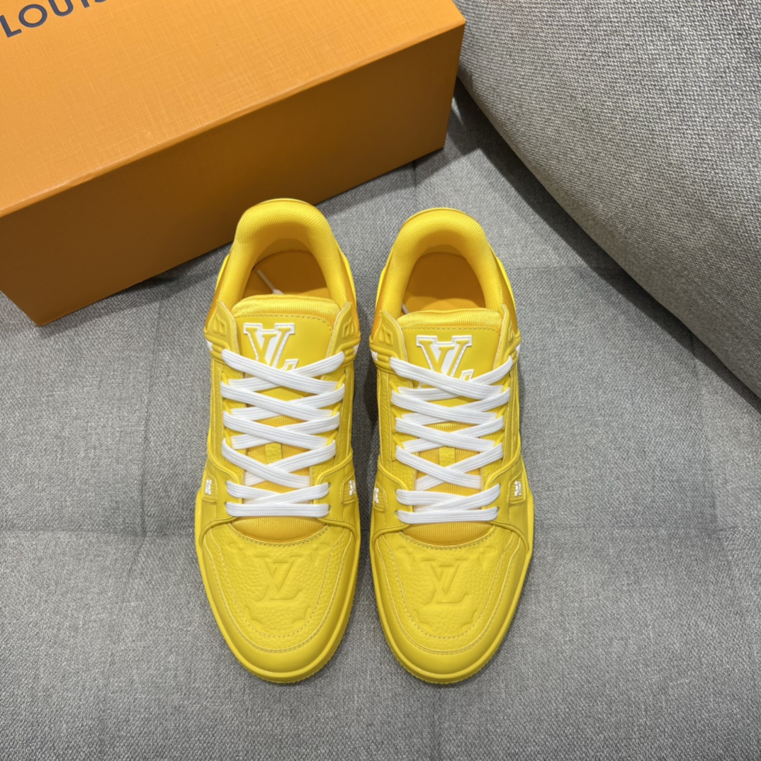 L0vis Vvtt0n LV Trainer Sneaker Yellow For Men 1AARGE