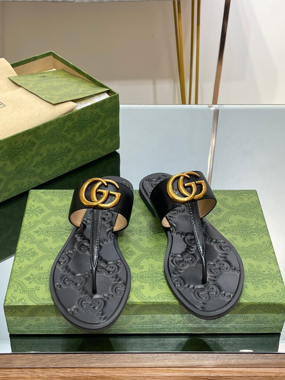 Gvc*1 Thong Sandal With Double G Black For Women ‎