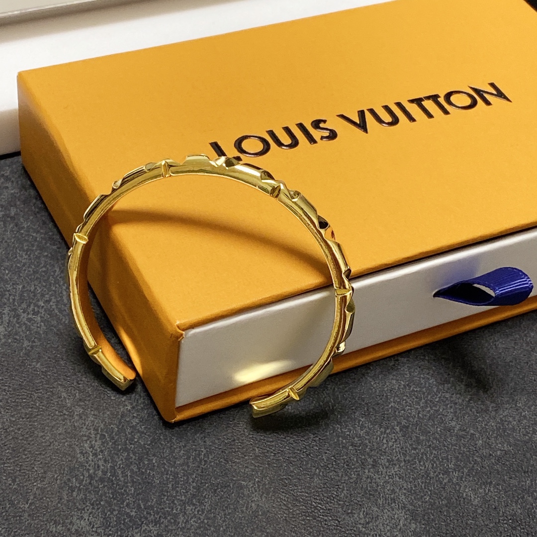 L0vis Vvtt0n Bracelet Gold For Women