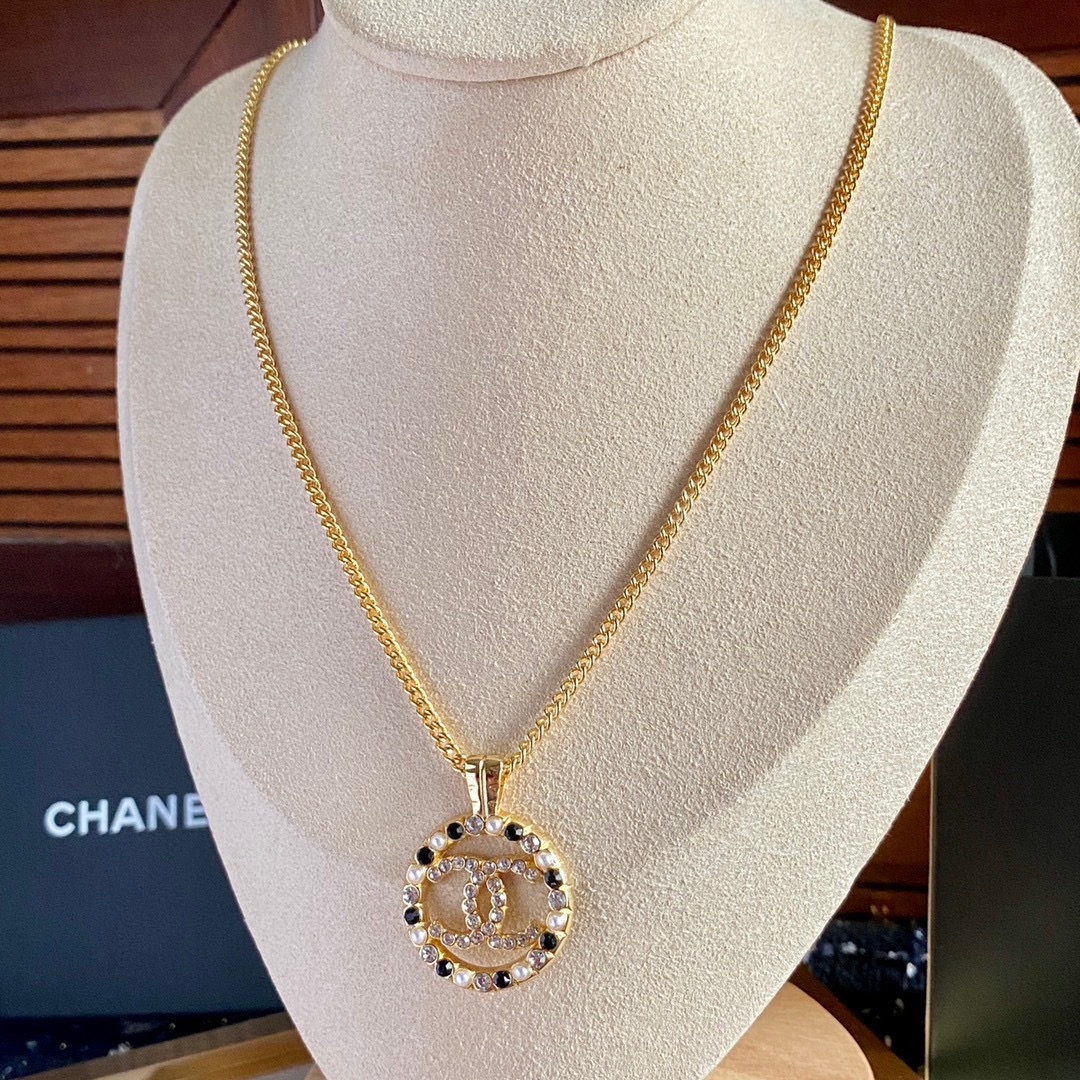 Ch**el CC Necklace Gold For Women