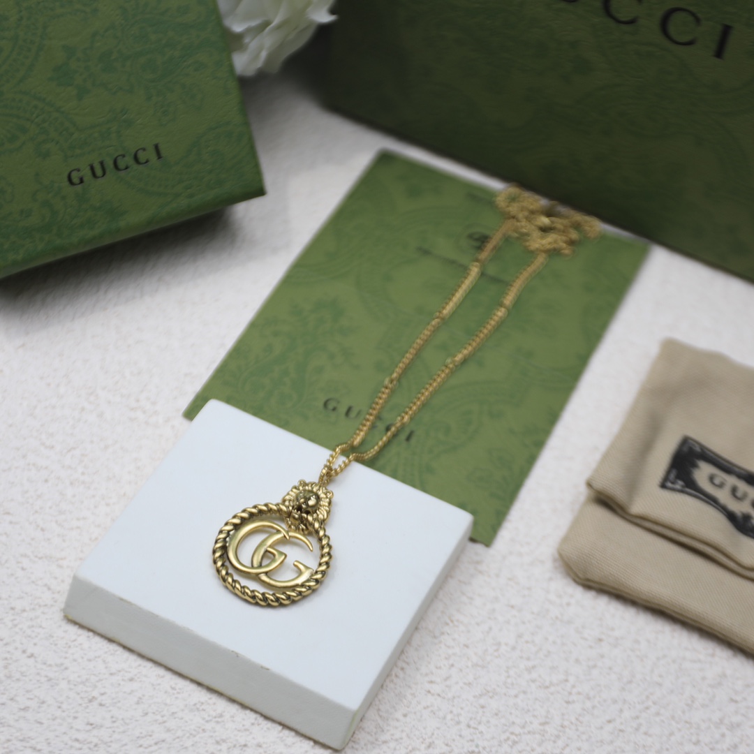 Gvc*1 Lion Head Necklace Gold Tone For Women