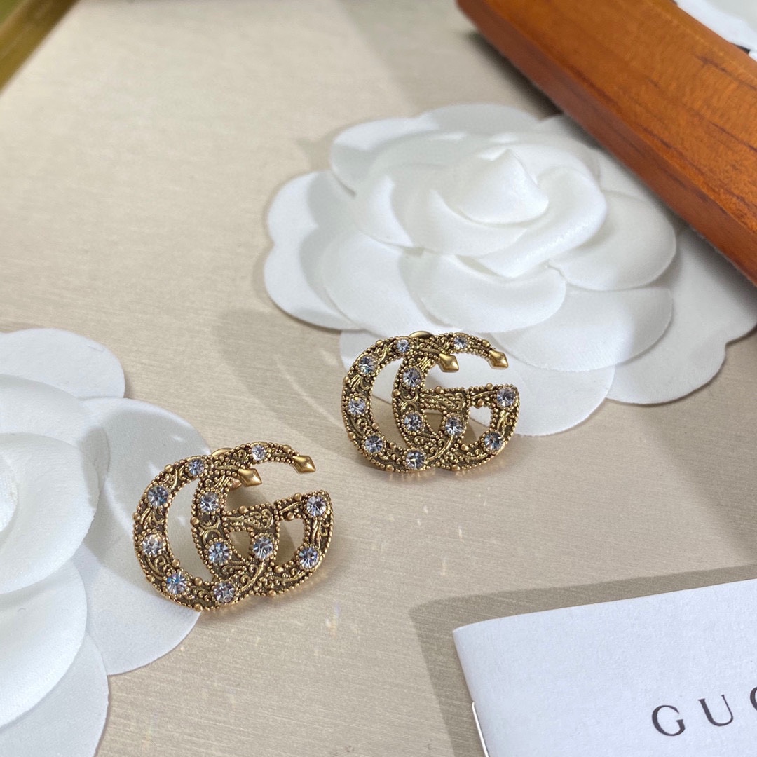 Gvc*1 Logo Stud Earrings Gold For Women