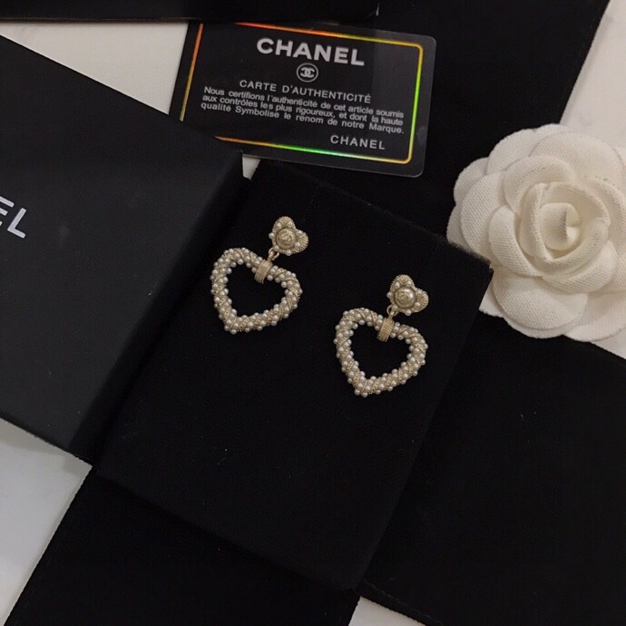 Ch**el Lovely Heart Earrings Gold Tone For Women