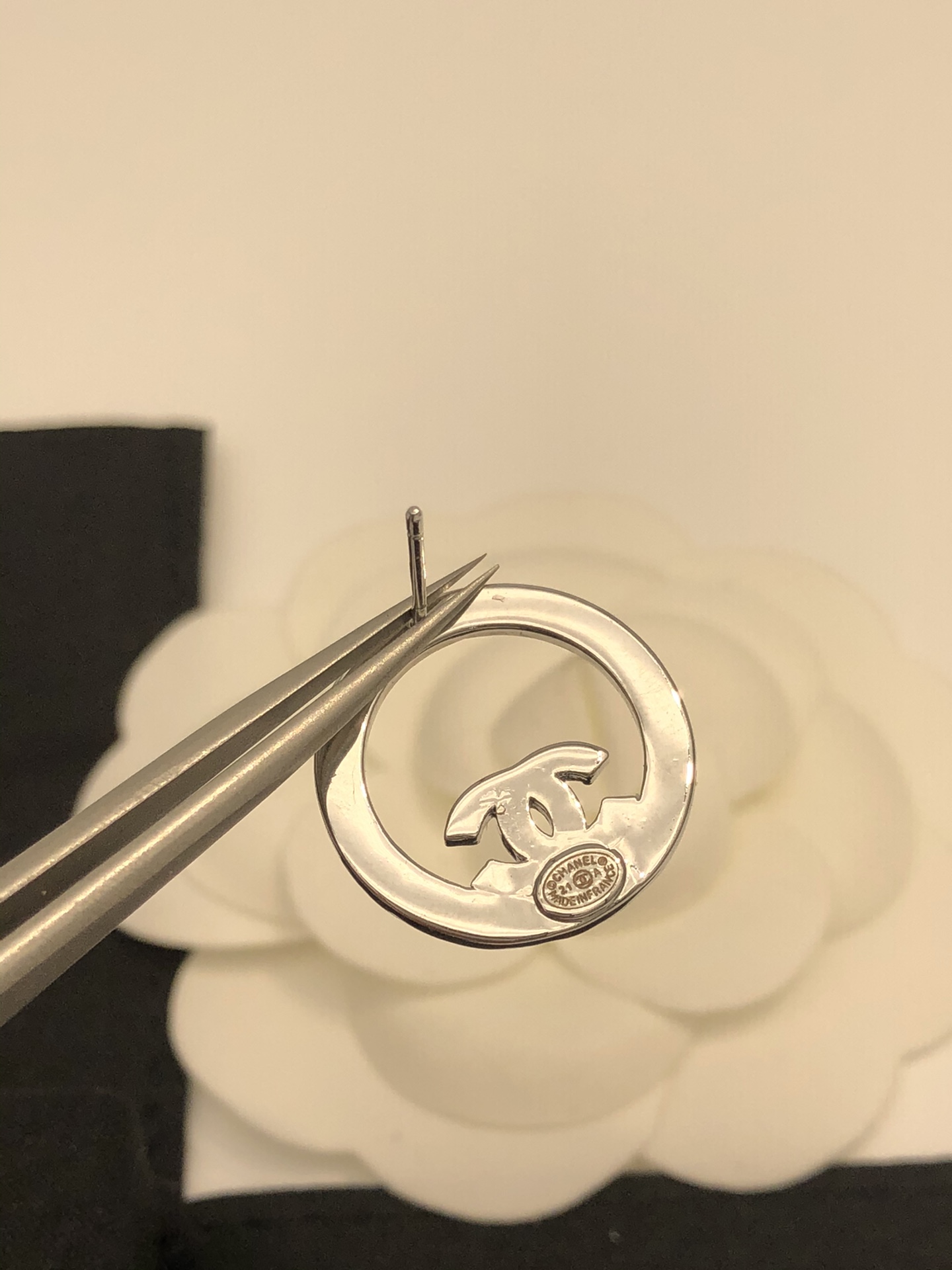 Ch**el Round Stud Earrings Silver For Women