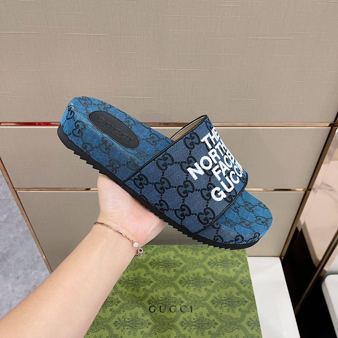 Gvc*1 GG Canvas Slide Sandal Blue For Men