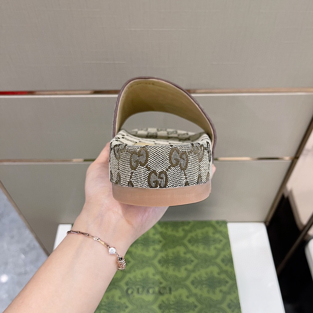 Gvc*1 GG Canvas Slide Sandal Grey For Men