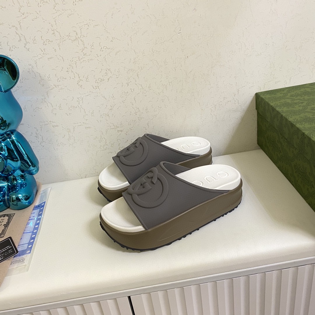 Gvc*1 Interlocking G Slide Sandal Dark Grey For Men 692380 JF000 1126