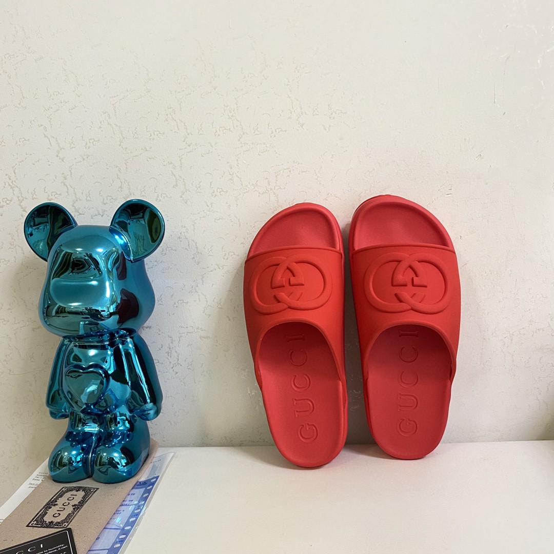 Gvc*1 Interlocking G Slide Sandal Red For Men