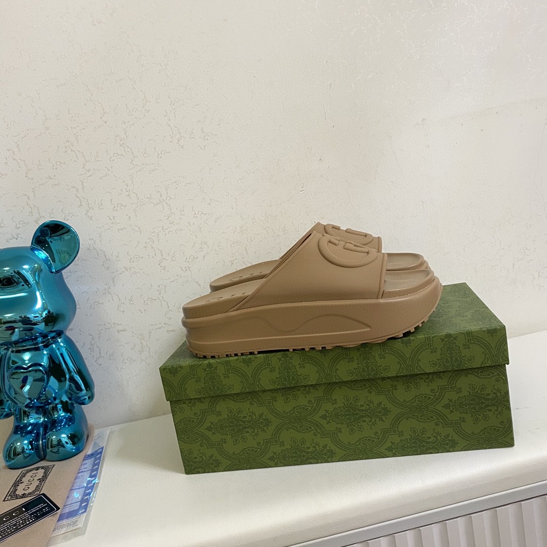 Gvc*1 Interlocking G Slide Sandal Green For Men 692380 JF000 3727