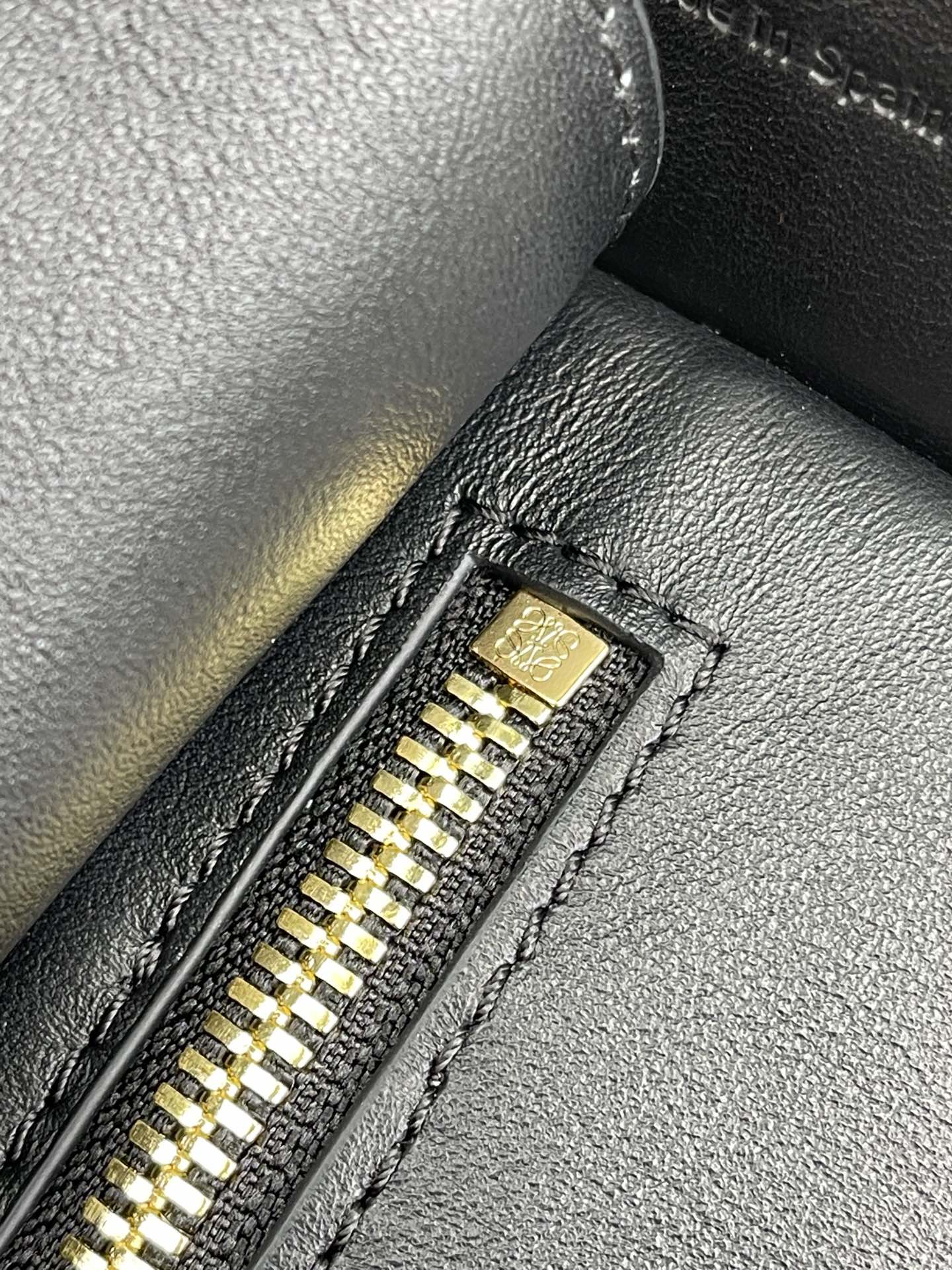 L0ew* Puzzle Hobo Bag Black/Light Green/Pink/Yellow/White For Women 11.3in / 28.7cm A510J67X01