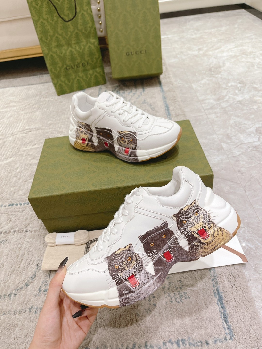 Gvc*1 Rhyton Tiger Sneaker White For Men 576050-DRW00-9014