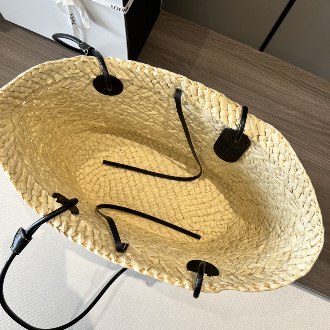 L0ew* Small Anagram Basket Bag Beige/Black For Women 15in / 38cm A223P65X01