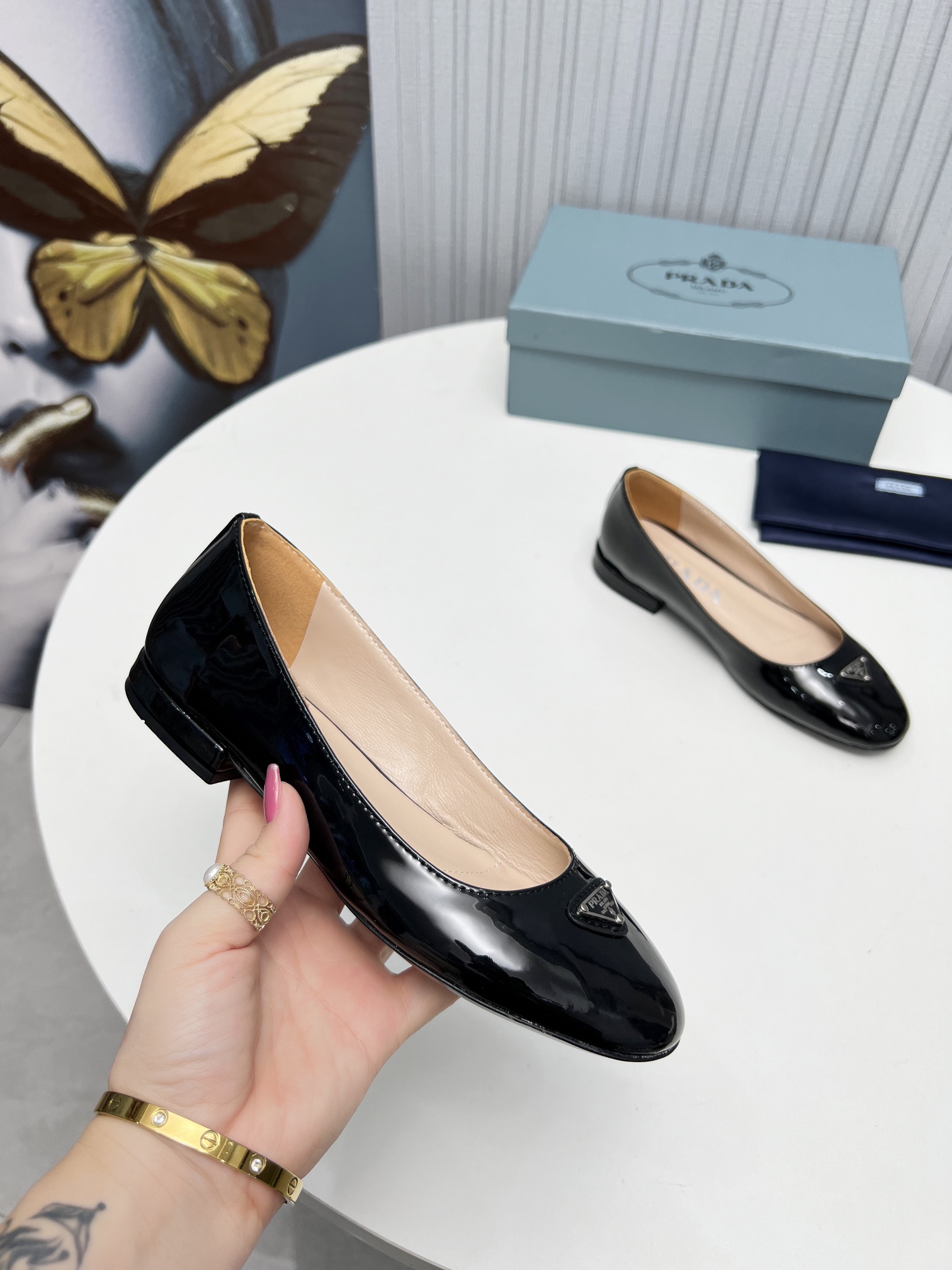 Pra*a Patent Ballerinas Black For Women 1F200N_069_F0002_F_015