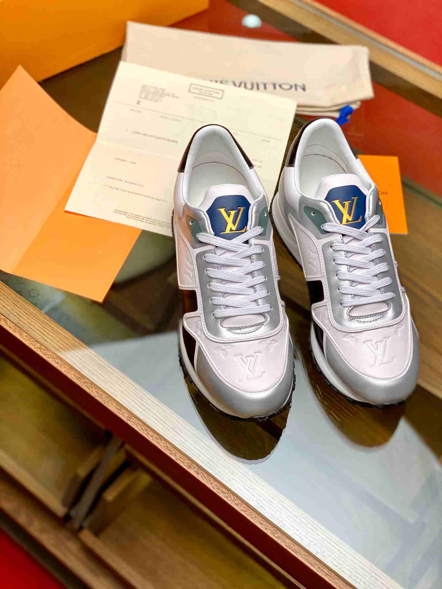 L0vis Vvtt0n Run Away Sneaker Grey For Men