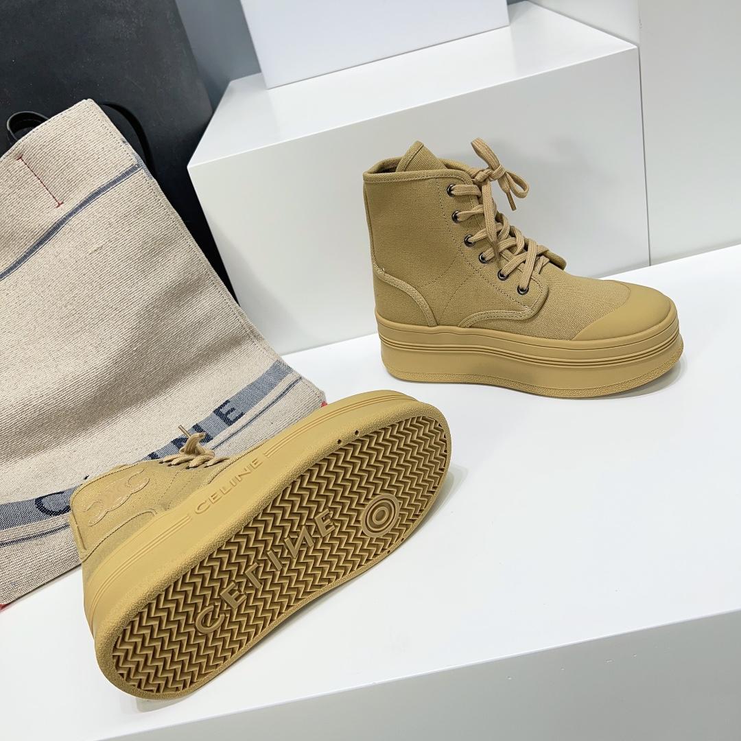 Ce1i*e Block With Triomphe Patch In Canvas Beige For Women