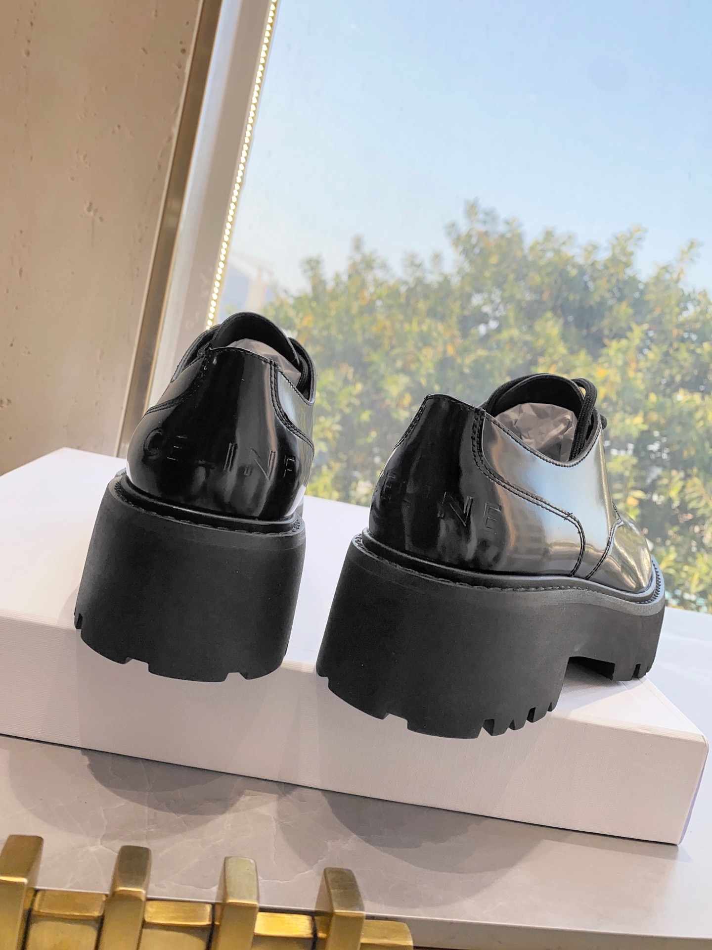 Ce1i*e Bulky Derby With Studded Outsole Black For Women 353303602C.38NO