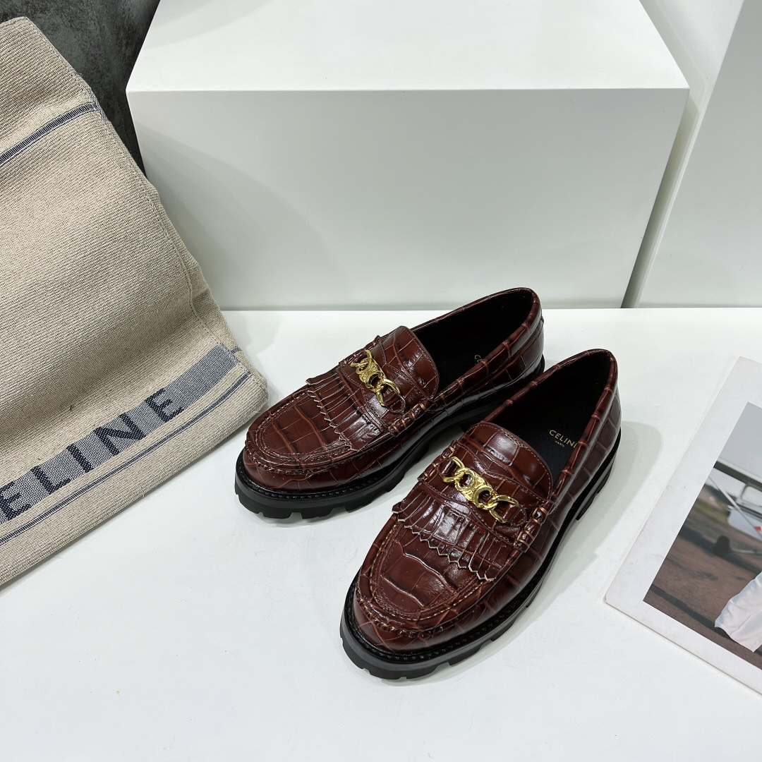 Ce1i*e Margaret Loafer With Triomphe Dark Brown For Women 344893656C.19DK