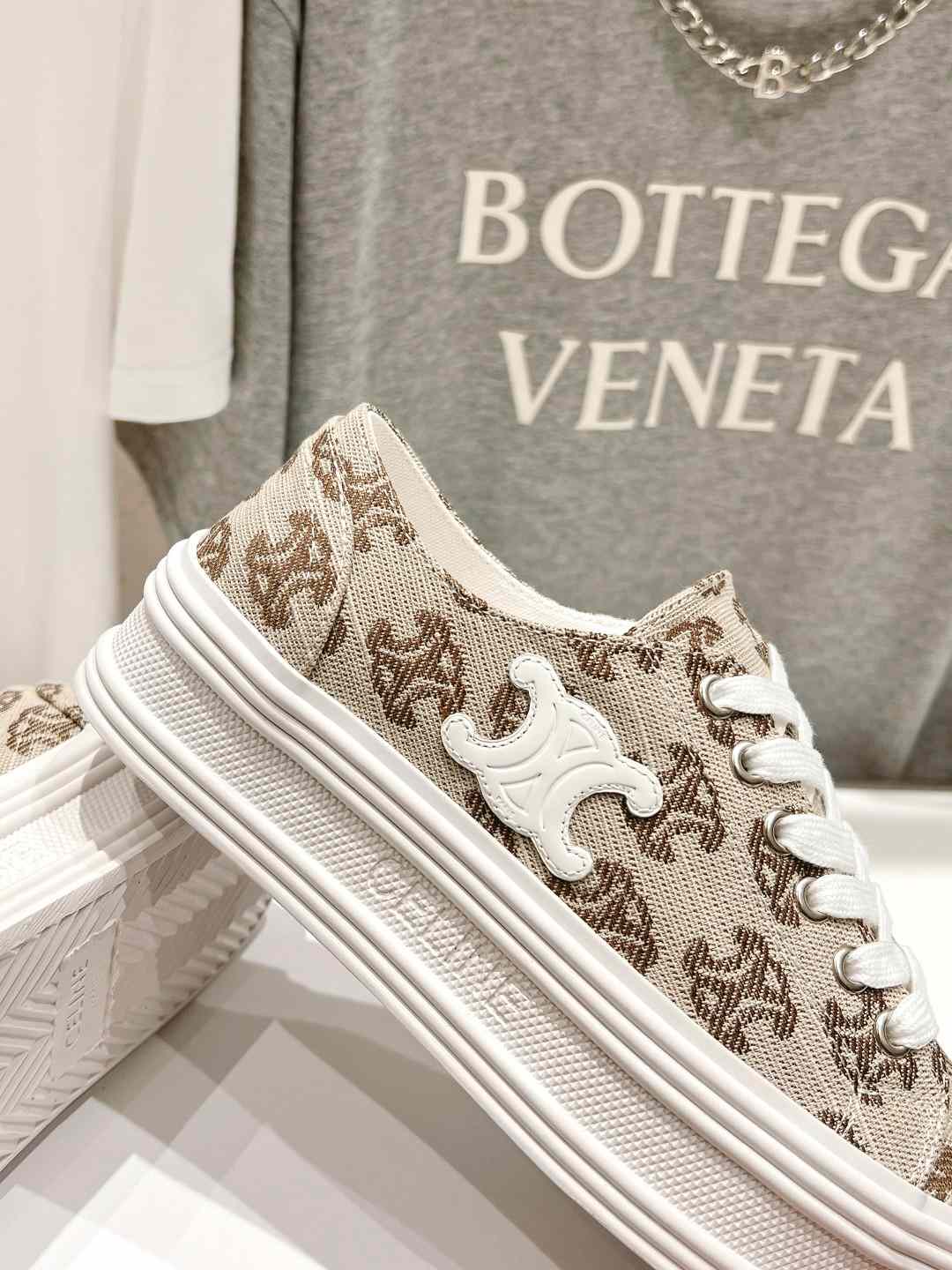 Ce1i*e Triomphe Sneakers In Canvas Beige For Women